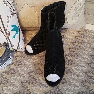 Open toe boot